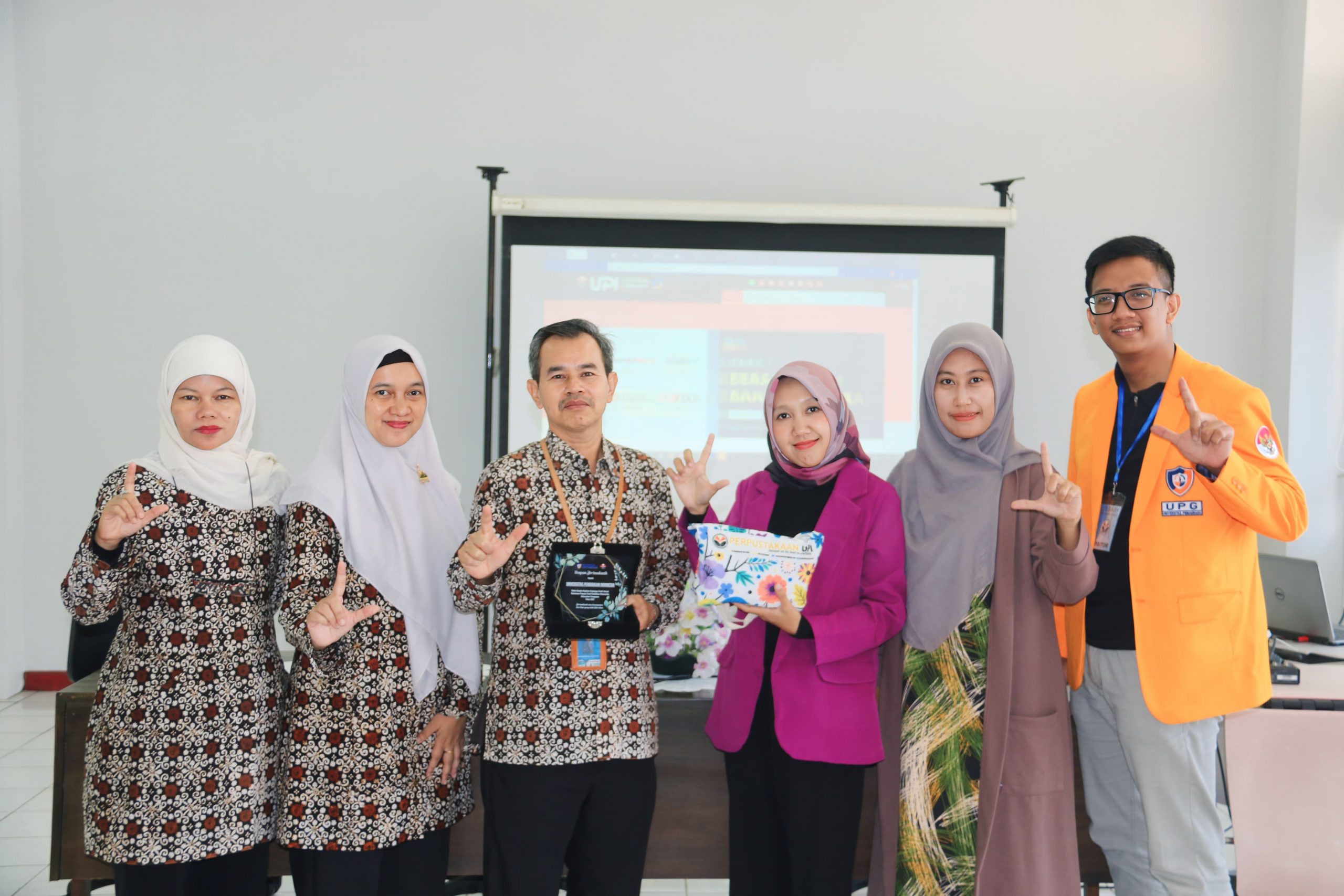 Perpustakaan UPI menerima Kunjungan dari Mahasiswa Prodi Pendidikan Matematika FKIP Universitas Primagraha Serang, Banten 1